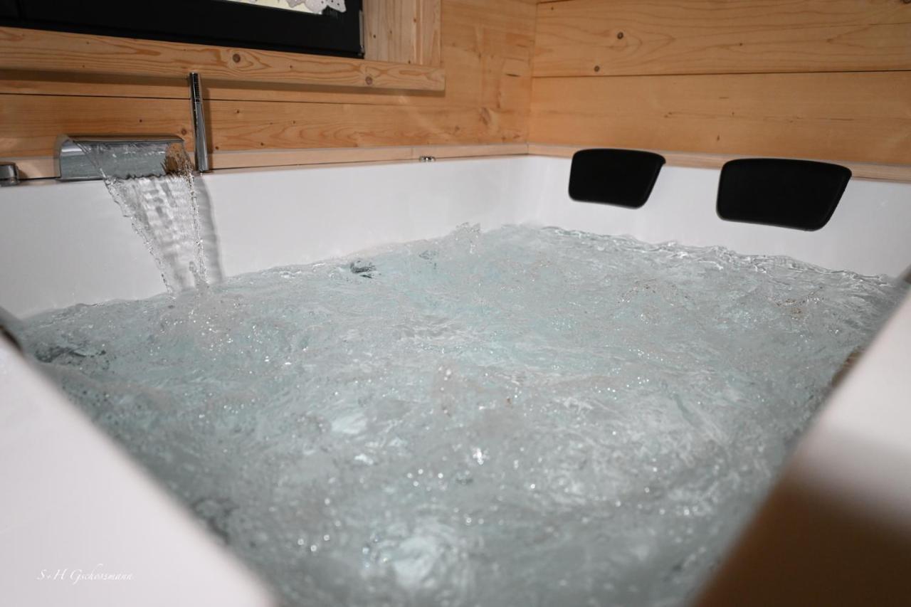 Holzwies Chalets Unterneukirchen Bagian luar foto